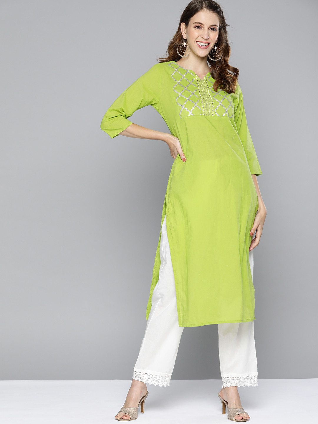 

HERE&NOW Women Lime Green Cotton Yoke Design Thread Work Straight Kurta