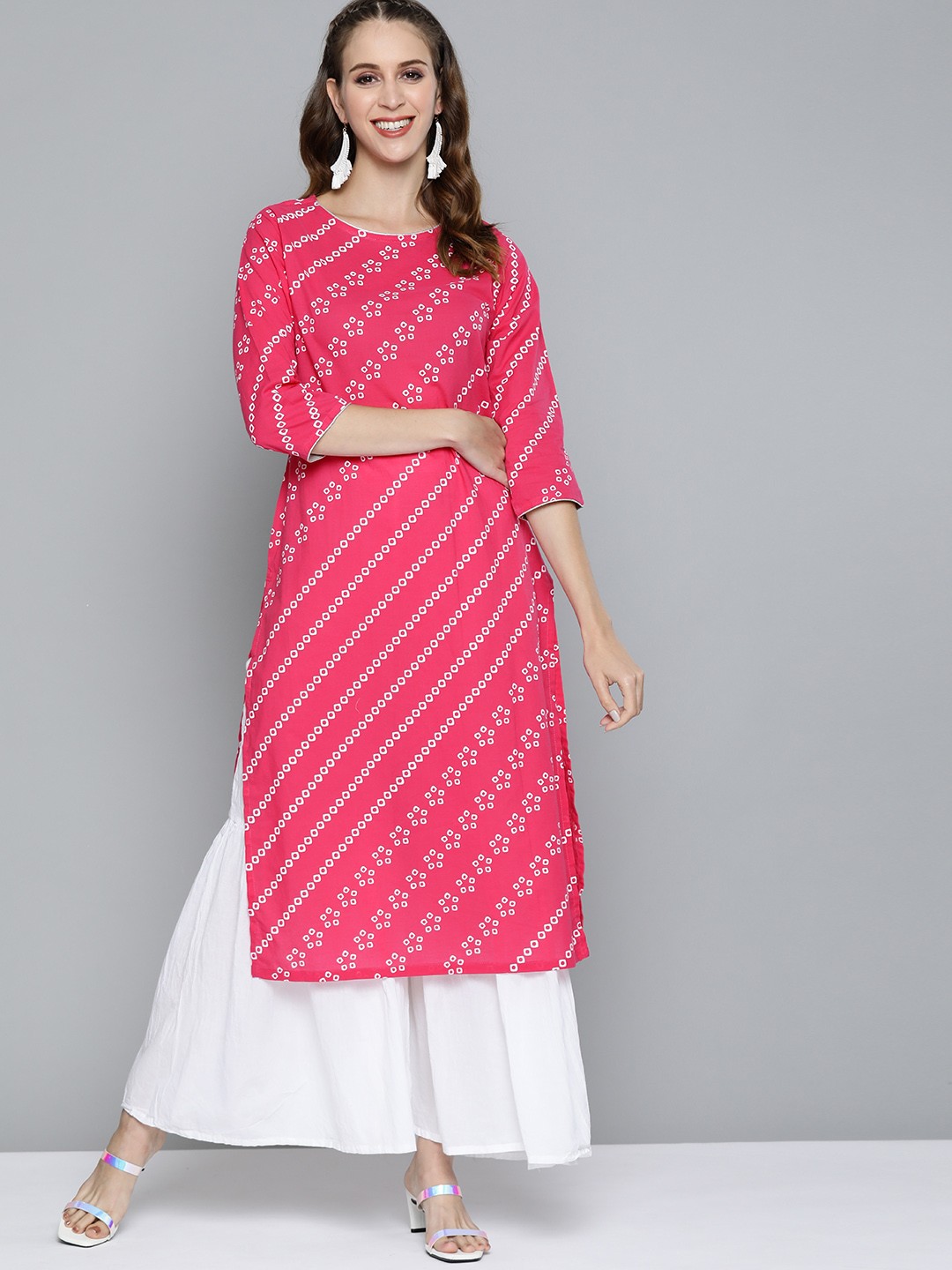 

HERE&NOW Women Pink & White Geometric Printed Pure Cotton Straight Kurta
