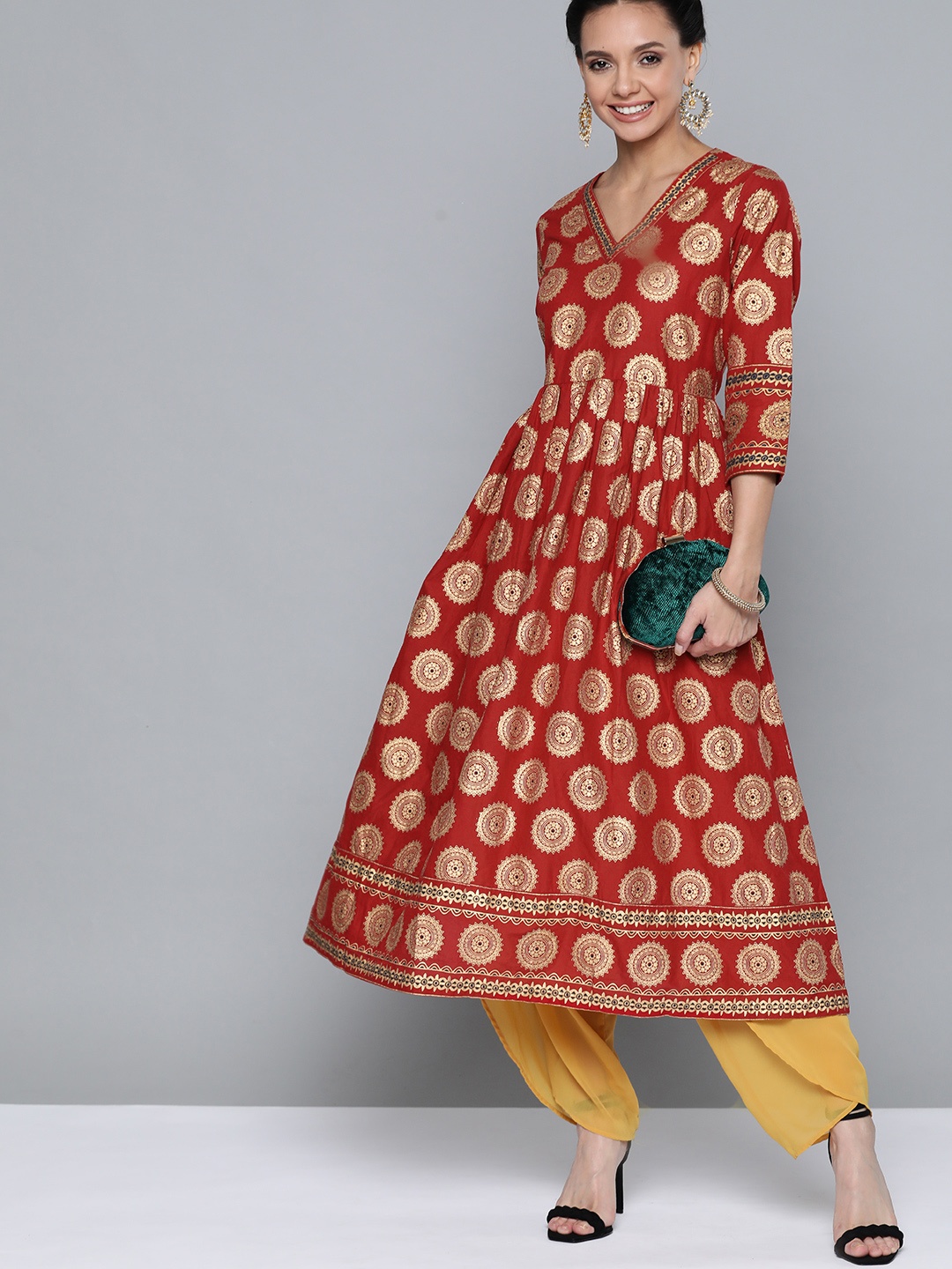 

HERE&NOW Women Red & Golden Ethnic Motifs Print Cotton Anarkali Kurta