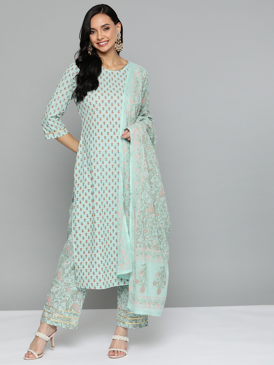 

HERE&NOW Women Green Paisley Printed Gotta Patti Kurta with Trousers & With Dupatta