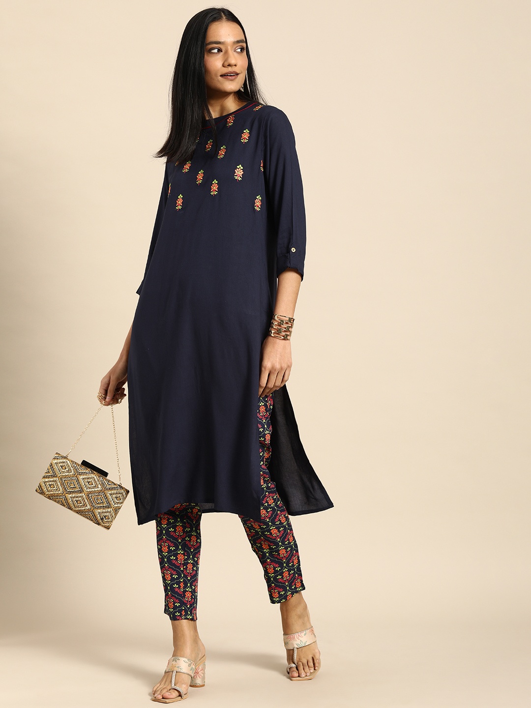 

all about you Women Navy Blue Floral Embroidered Regular Thread Work Kurta with Trousers
