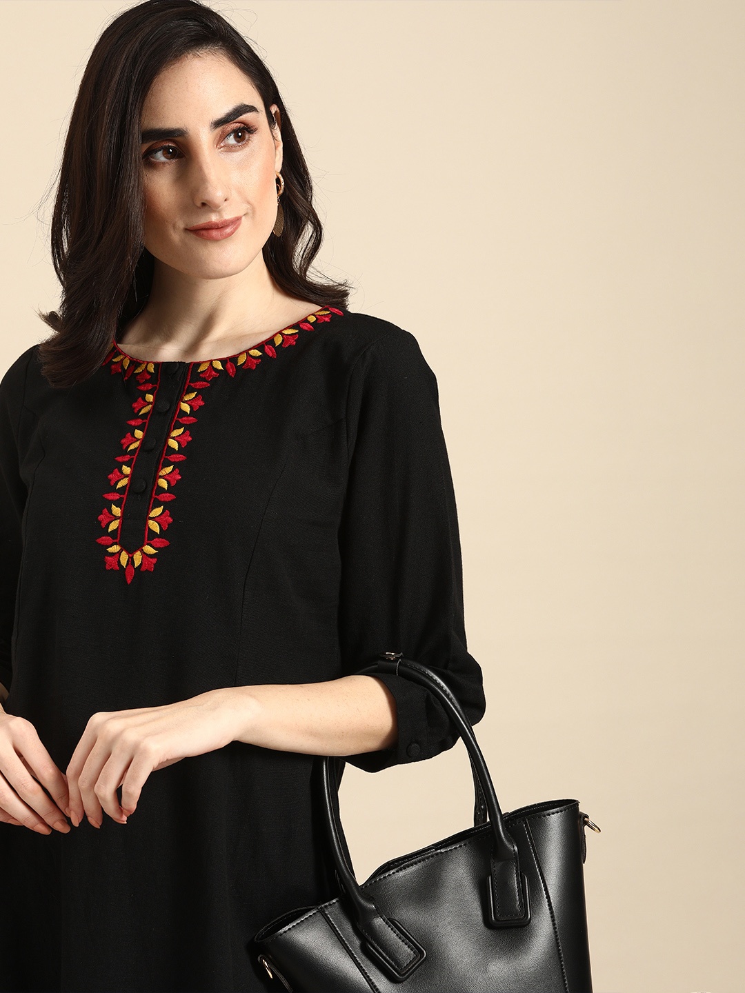 

all about you Women Black Thread Work Kurta with Trousers