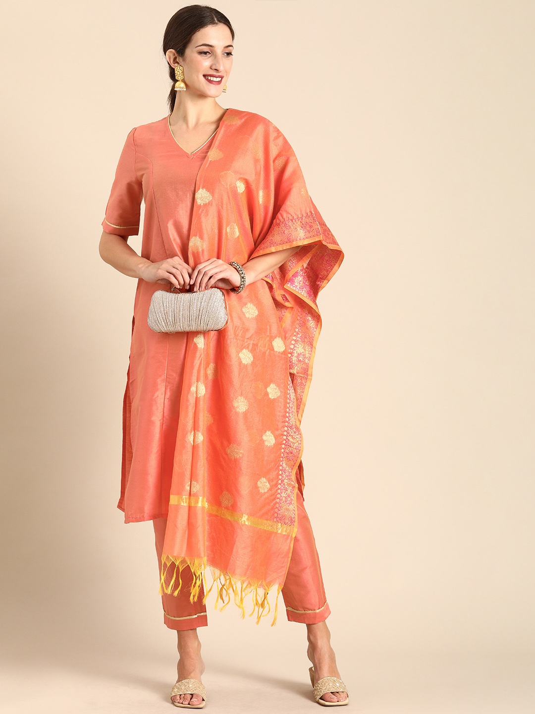 

all about you Women Pink Solid Regular Kurta with Trousers & With Dupatta
