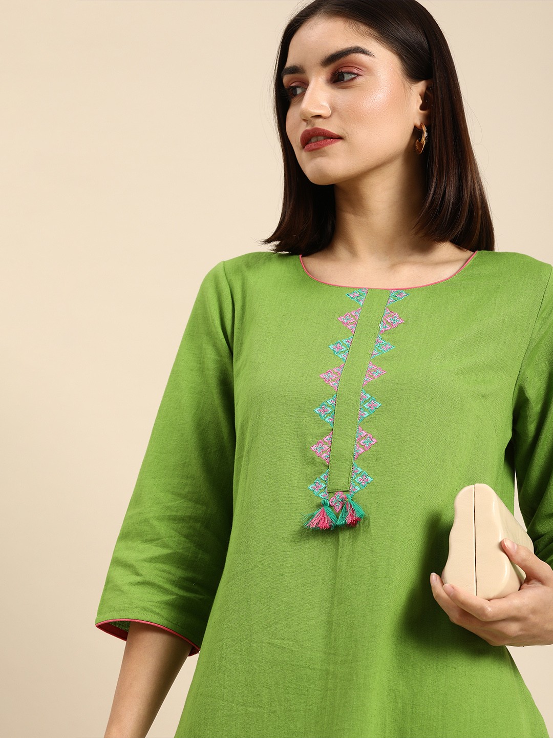 

all about you Women Green & Pink Ethnic Motifs Yoke Design Thread Work Pure Cotton Kurta