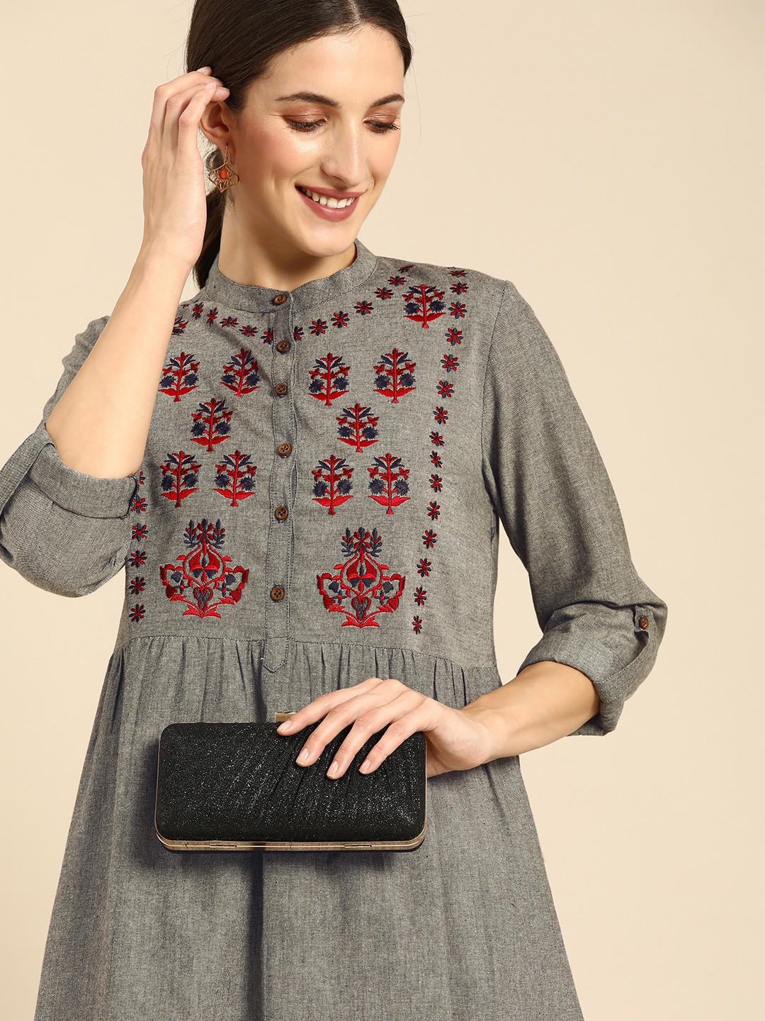 

all about you Women Grey Floral Embroidered Floral Kurta