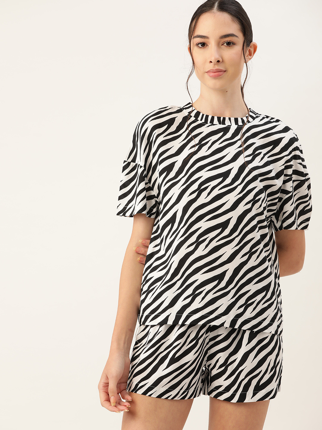 

ETC Women White & Black Zebra Print Shorts Set