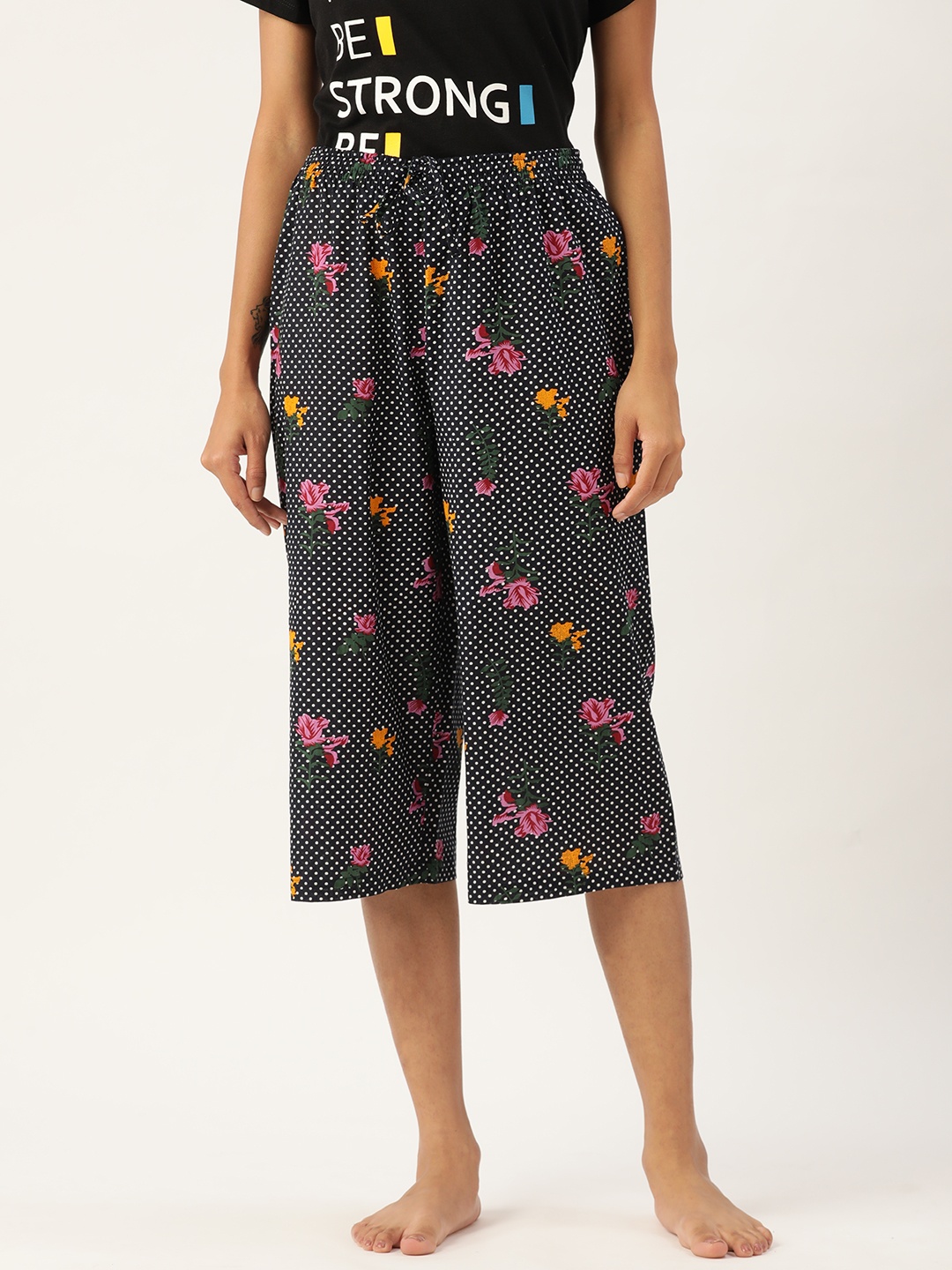 

ETC Women Black & White Pure Cotton Polka Dots Printed Cropped Lounge Pants