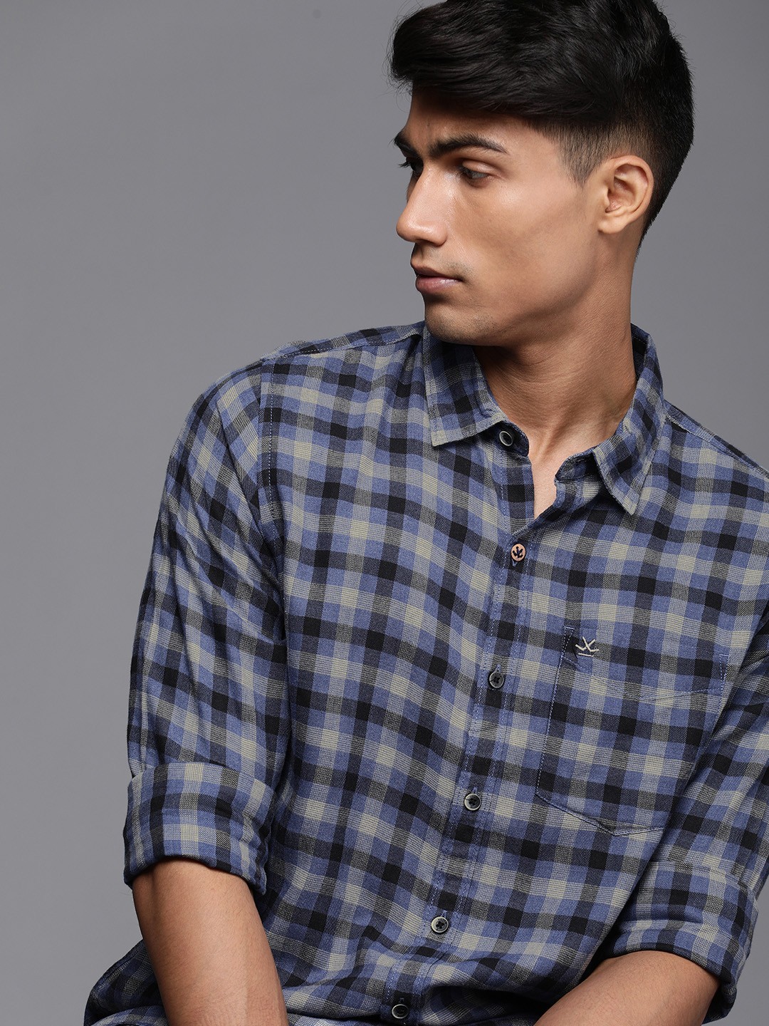 

WROGN Men Navy Blue Slim Fit Checked Casual Shirt