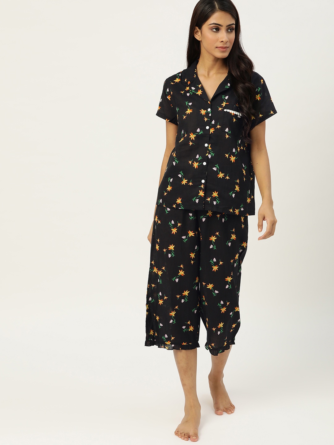 

ETC Women Black & Orange Pure Cotton Floral Printed Capri Set