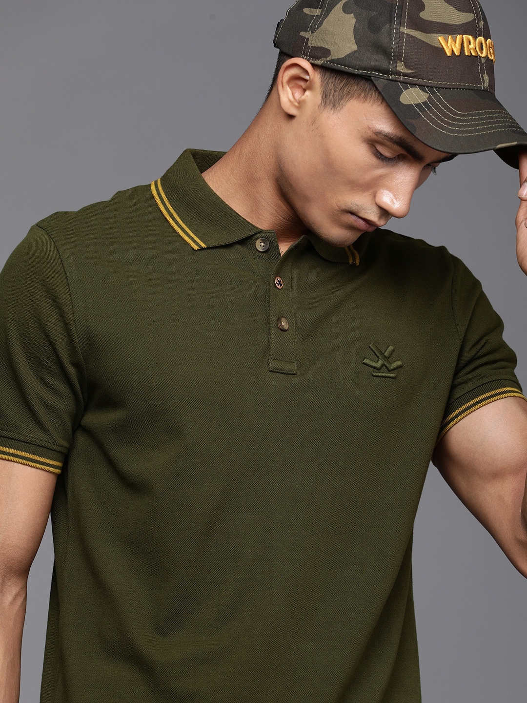 

WROGN Men Olive Green Polo Collar Slim Fit Pure Cotton T-shirt