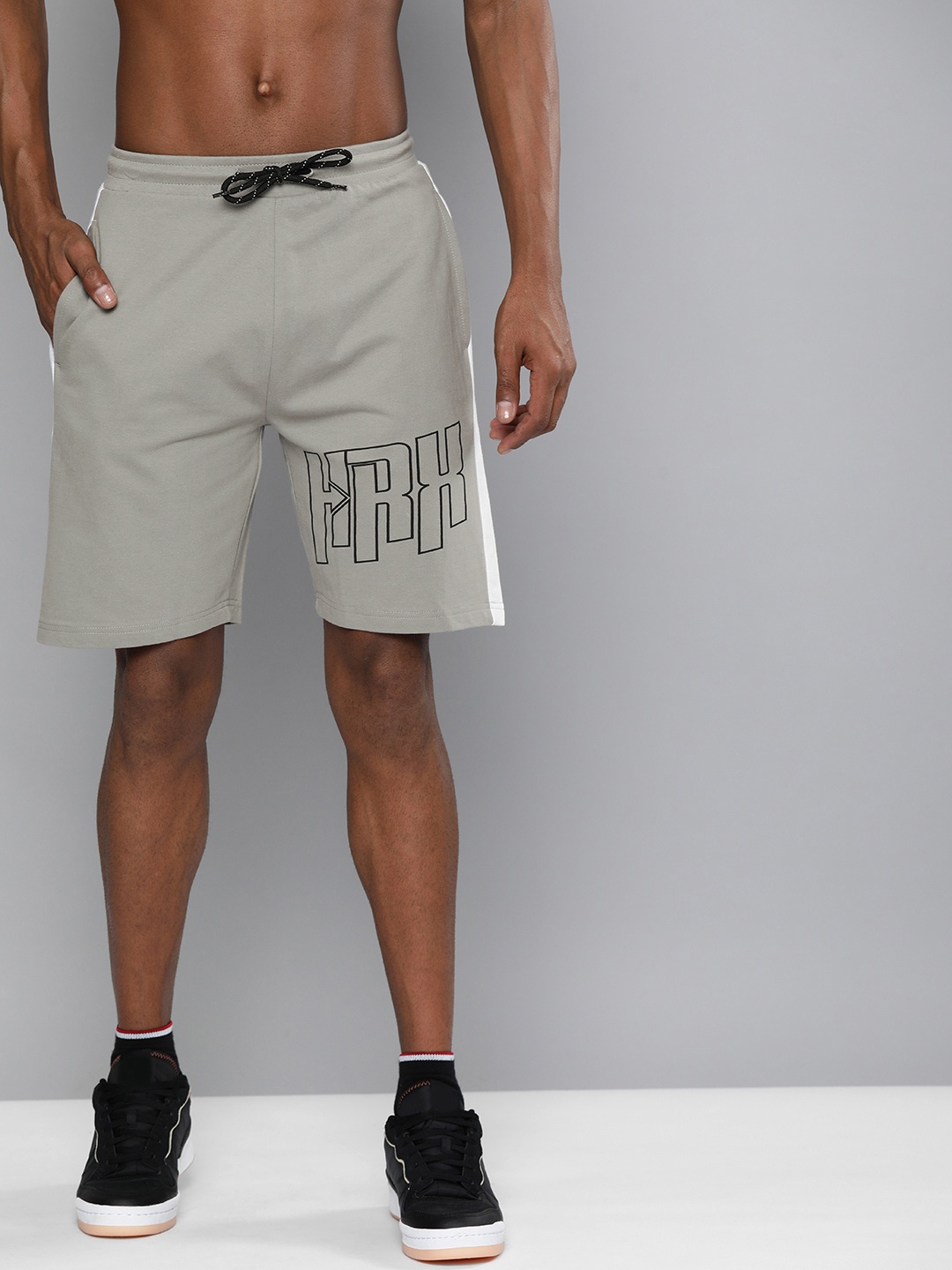 

HRX By Hrithik Roshan Men Wet Weather Solid Slim Fit Bio-Wash Lifestyle Shorts, Grey