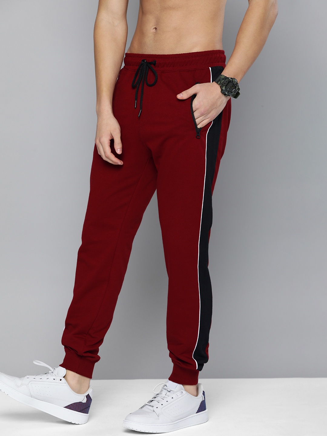 

Harvard Men Maroon Side Striped Joggers