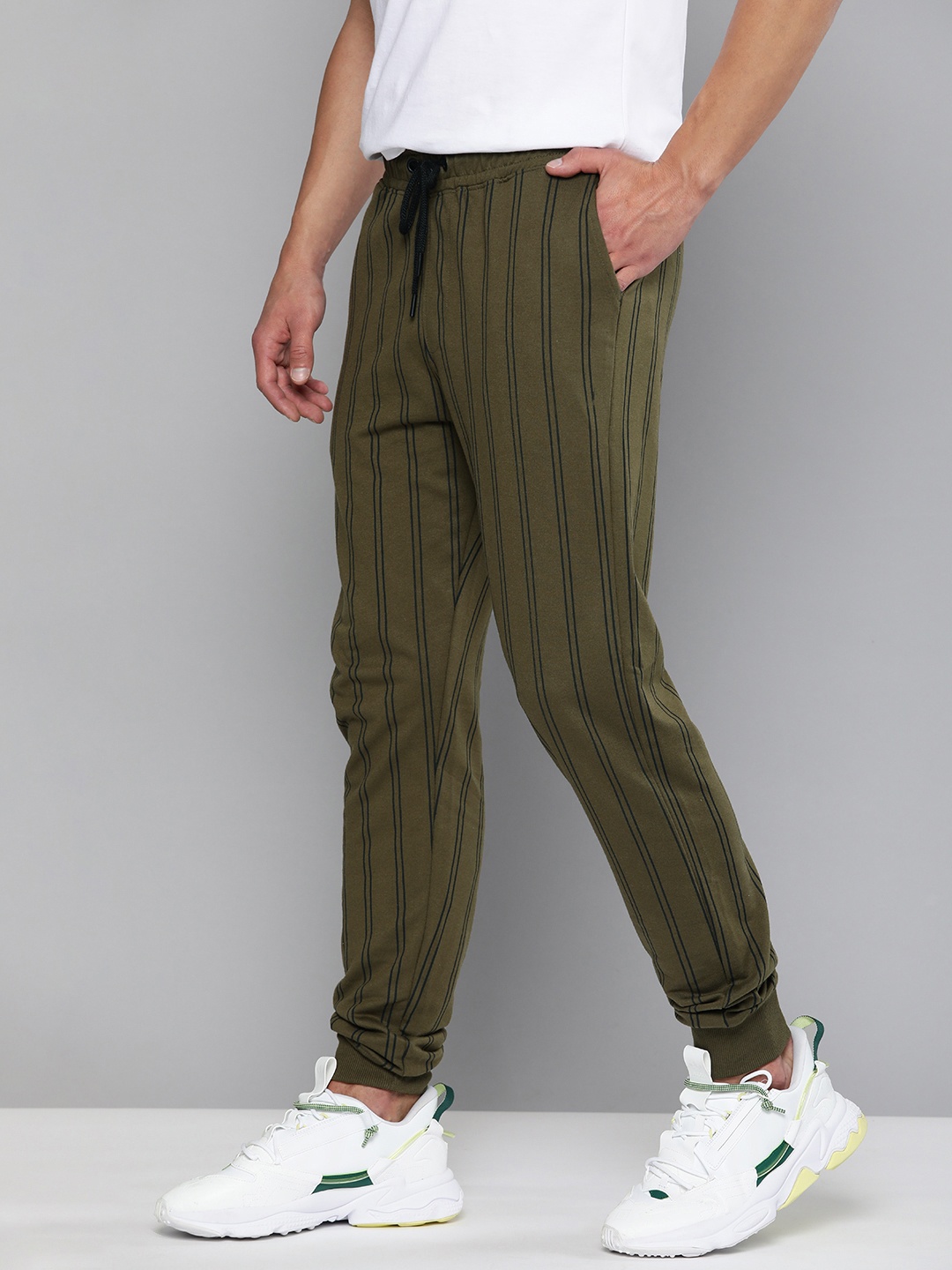 

Harvard Men Olive Green & Black Striped Joggers