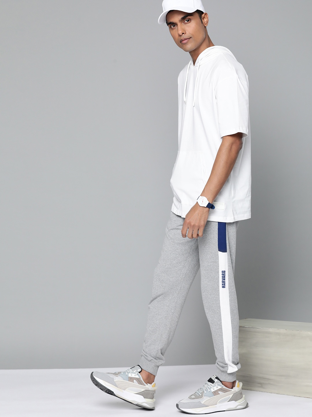

Harvard Men Grey Melange Solid Joggers with Side Stripes