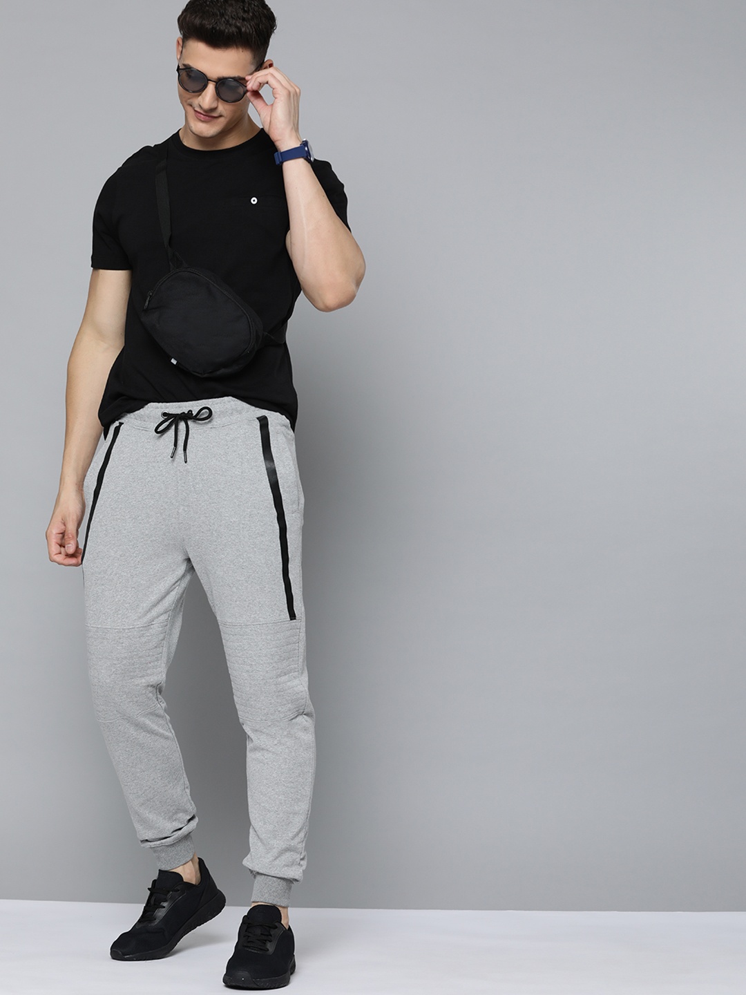 

Harvard Men Grey Melange Solid Joggers