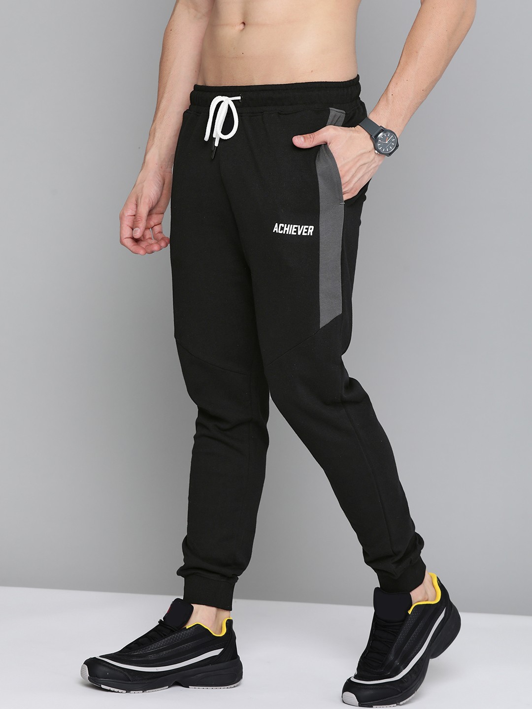 

Harvard Men Black Solid Track Pants