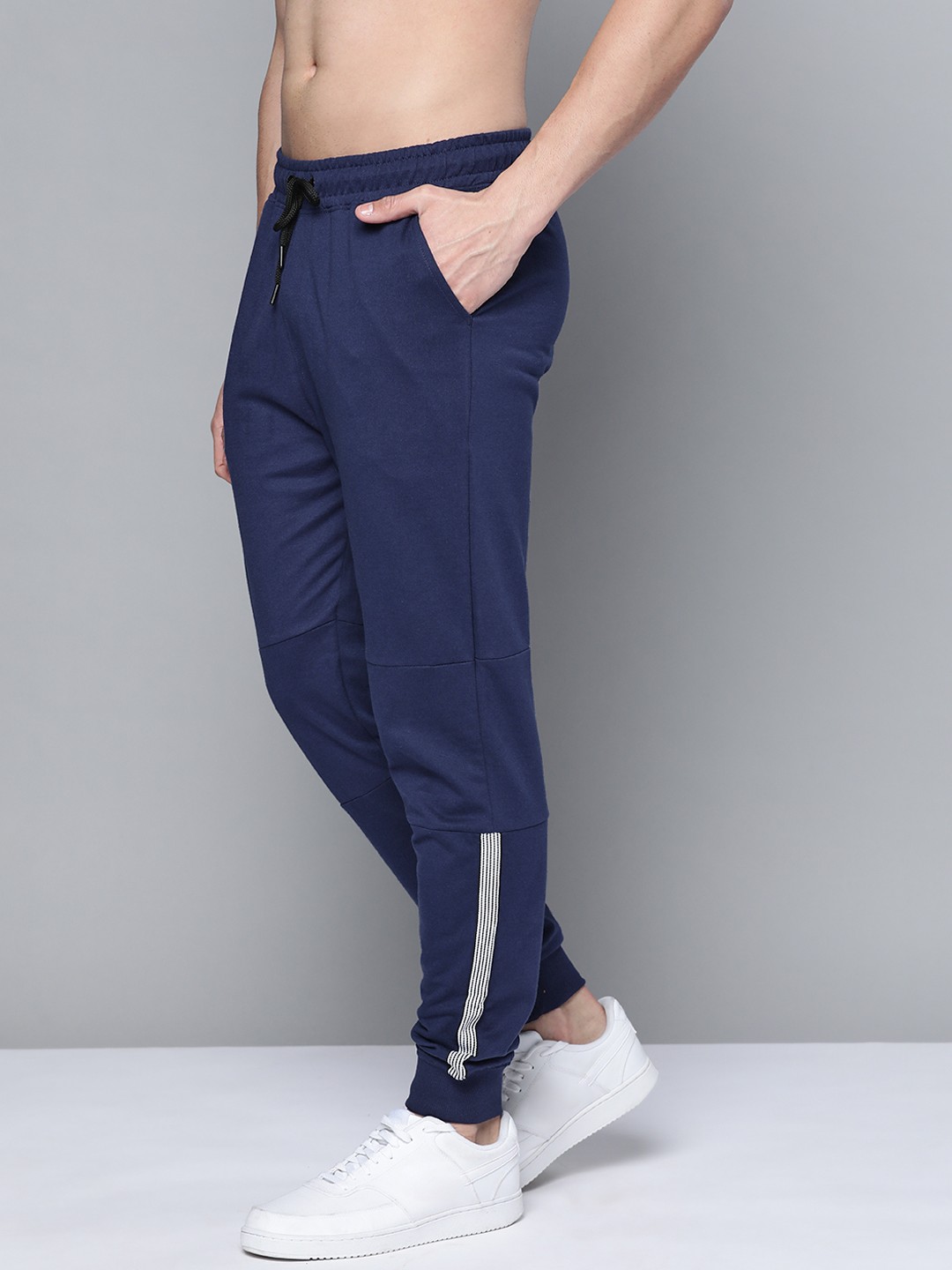 

Harvard Men Navy Blue Solid Joggers with Side Stripes Detail