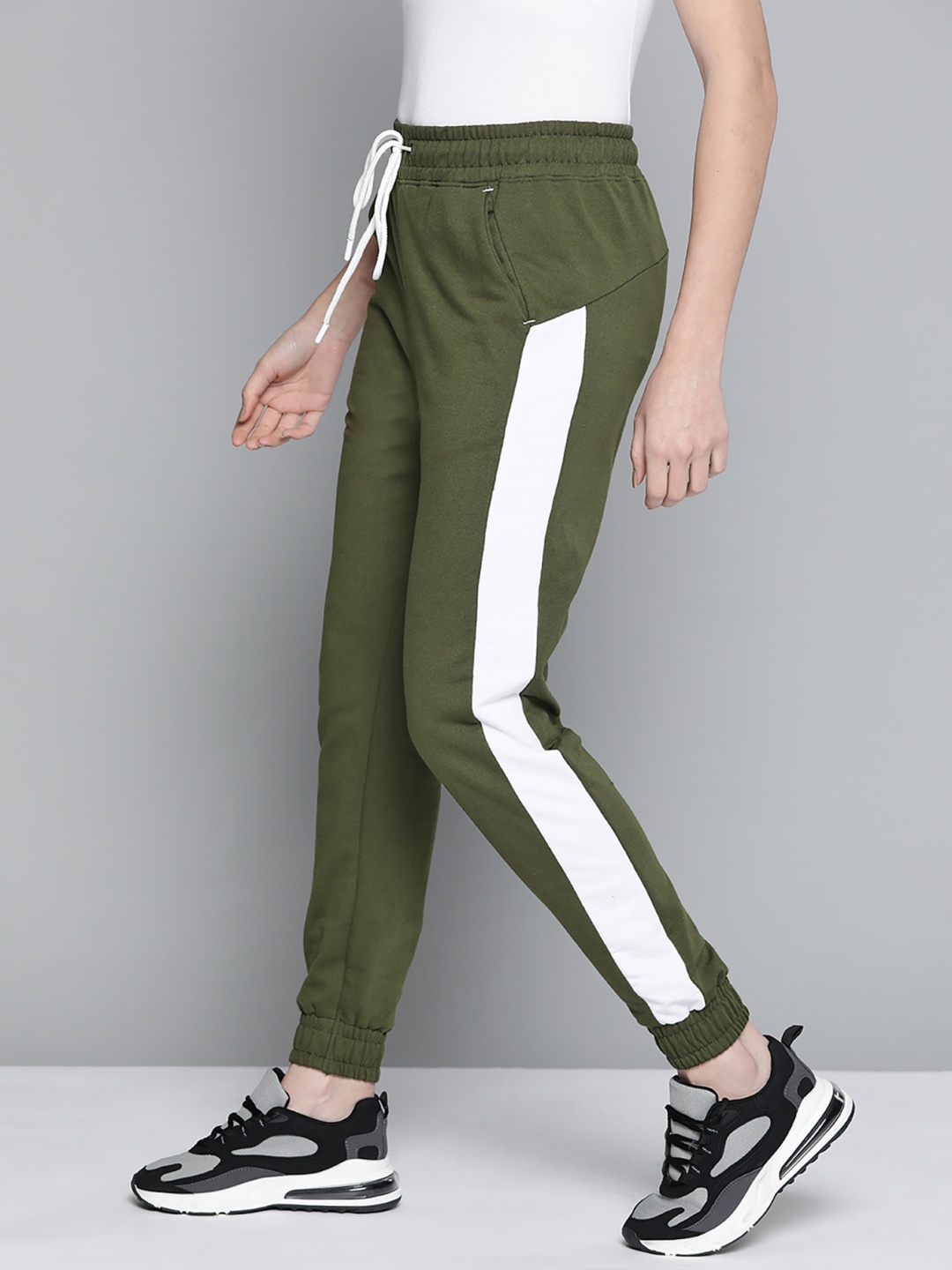 

Harvard Women Olive Green Solid Joggers With Side Striped Detail