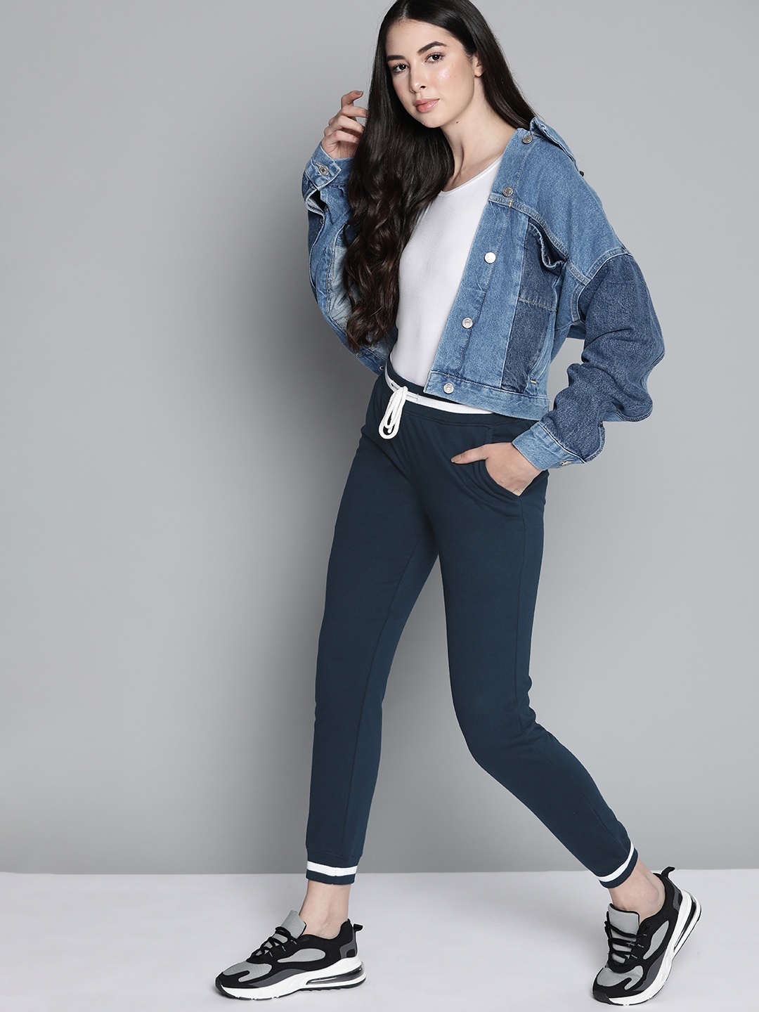 

Harvard Women Navy Blue Solid Joggers