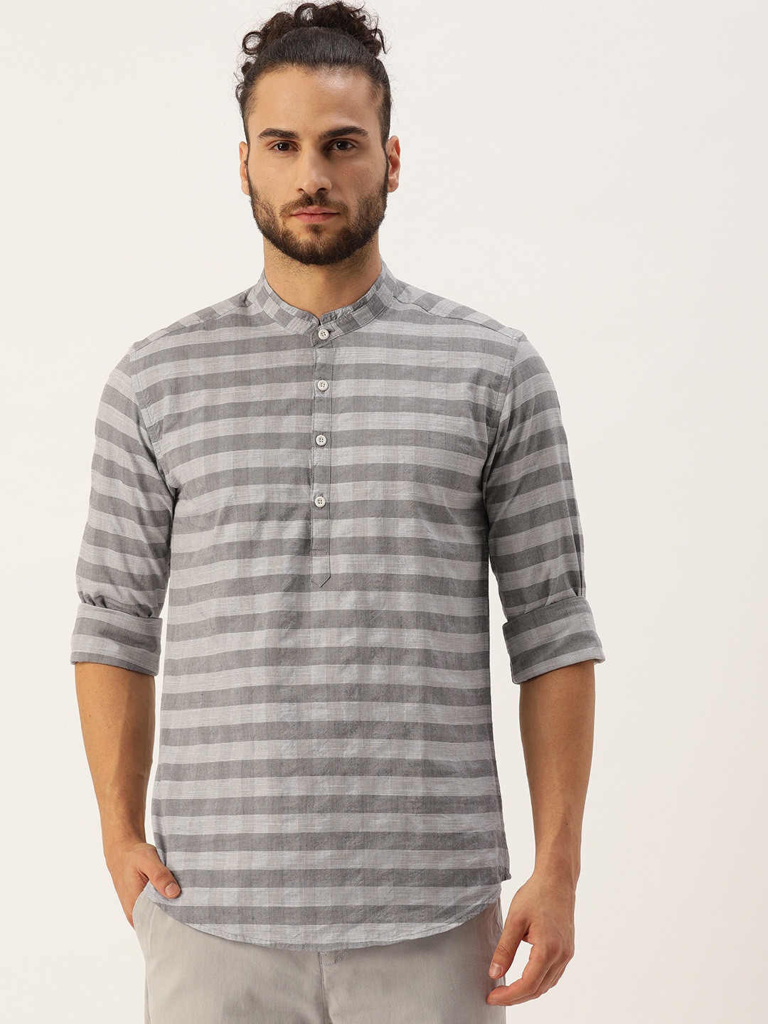 

IVOC Men Grey Slim Fit Striped Kurta