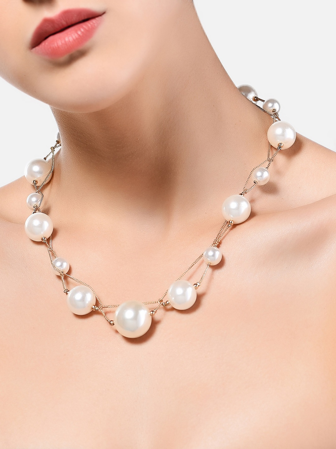 

AMI Gold-Plated White Pearl Beaded Jewellery Set
