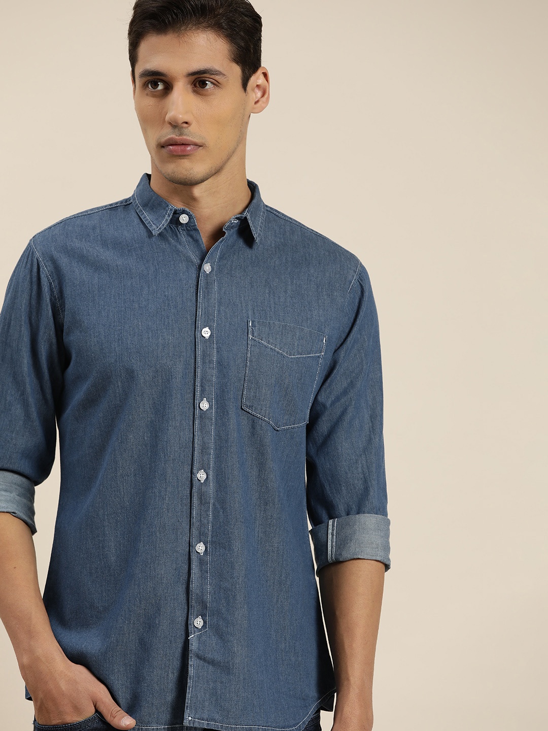 

ether Men Blue Cotton Solid Chambray Casual Shirt