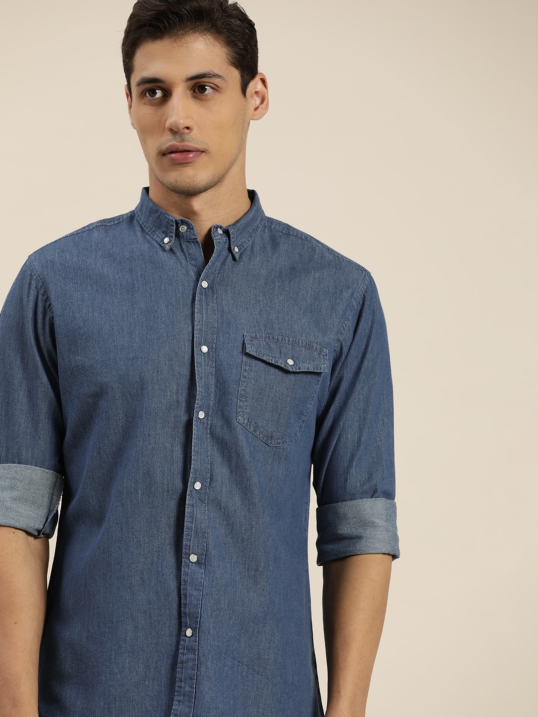 

ether Men Blue Cotton Solid Chambray Casual Shirt
