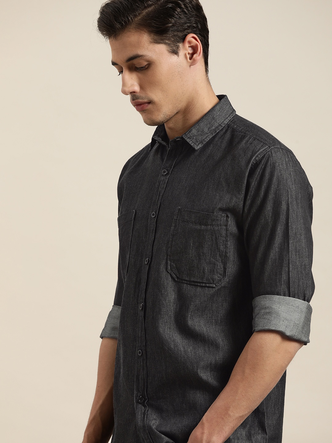 

ether Men Charcoal Solid Pure Cotton Casual Shirt