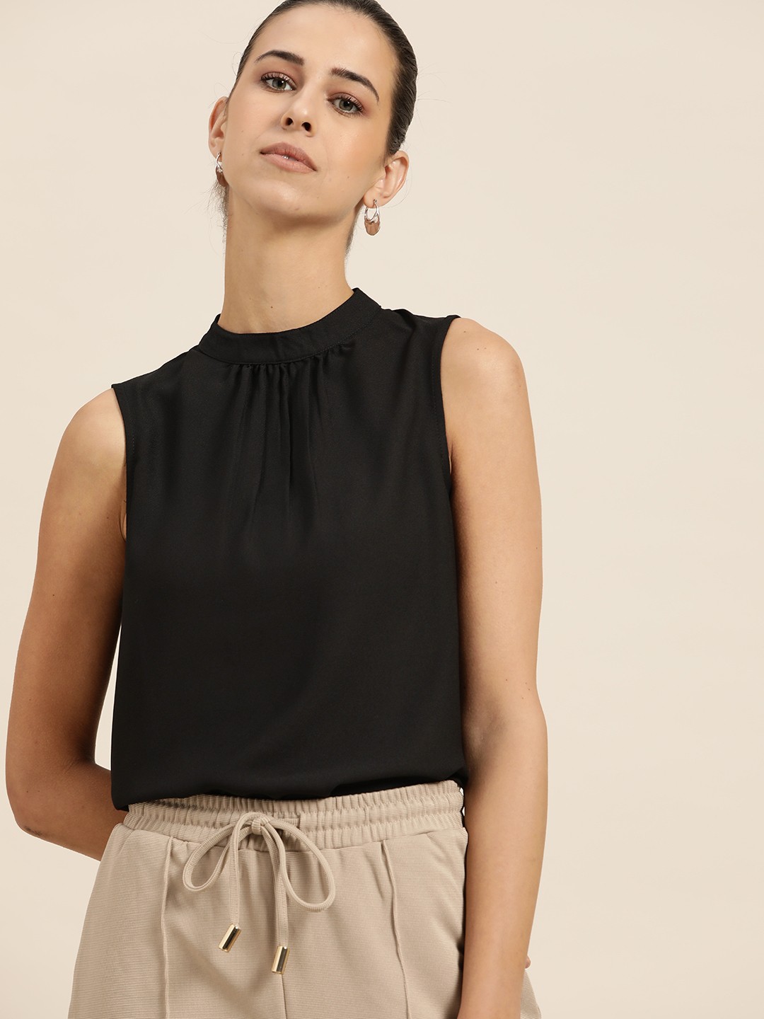 

her by invictus Black Solid Regular Top