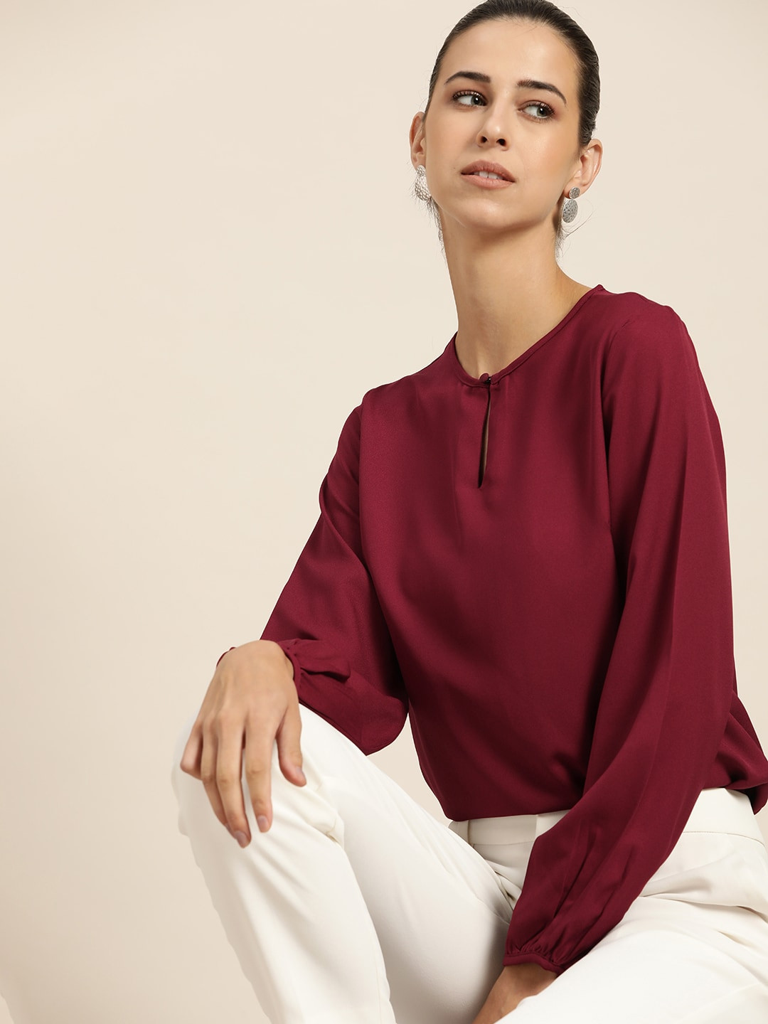 

her by invictus Maroon Solid Keyhole Neck Regular Top