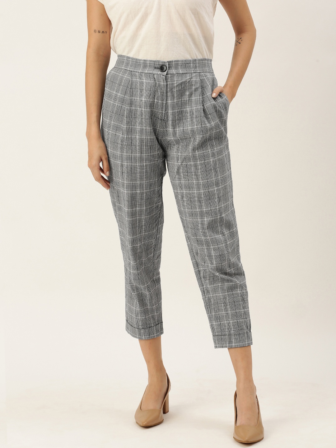 

Koton Women Black & White Checked Pleated Crop Trousers