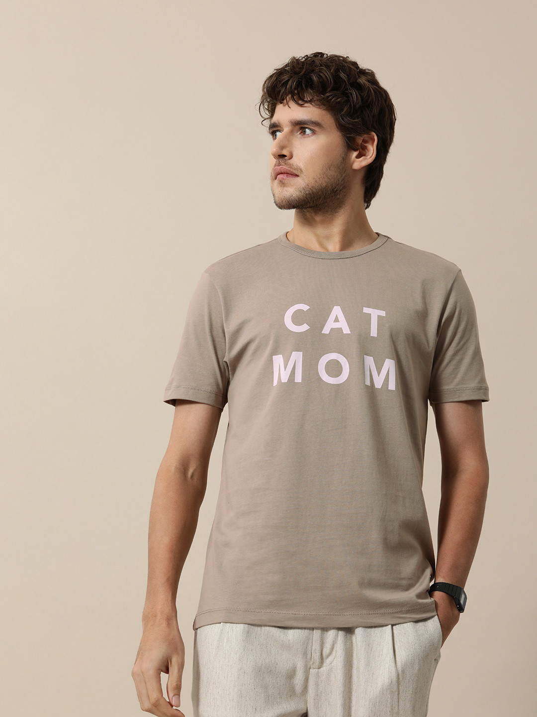 

Mr Bowerbird Men Light Brown & White Printed Tailored Fit Pure Cotton T-shirt