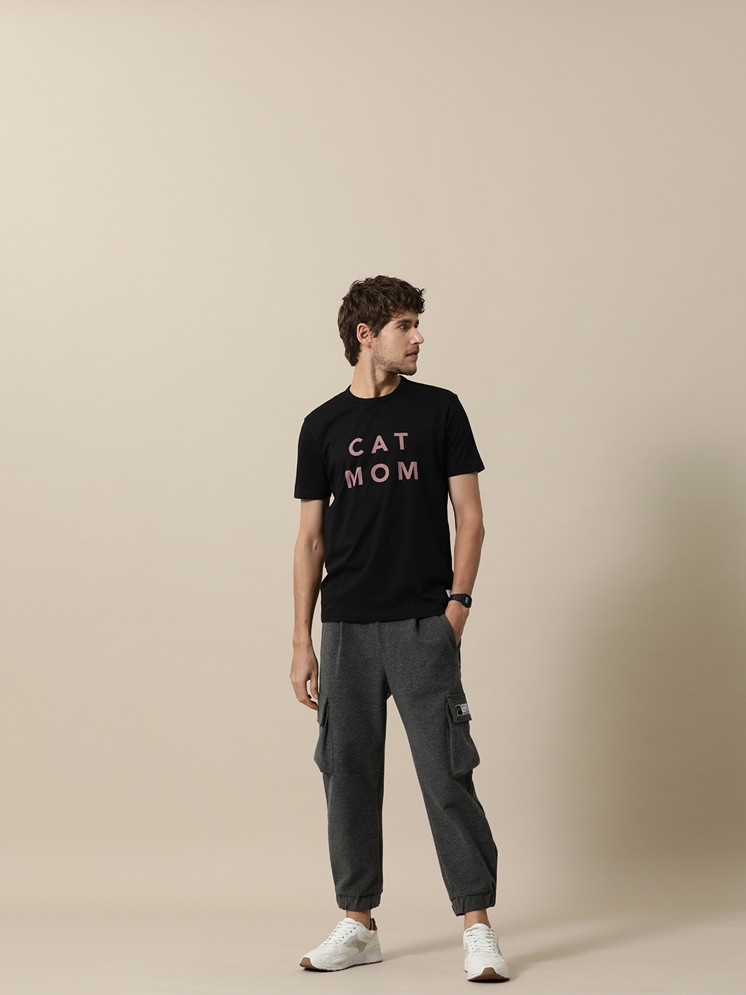 

Mr Bowerbird Men Black & Pink Printed Tailored Fit Pure Cotton T-shirt