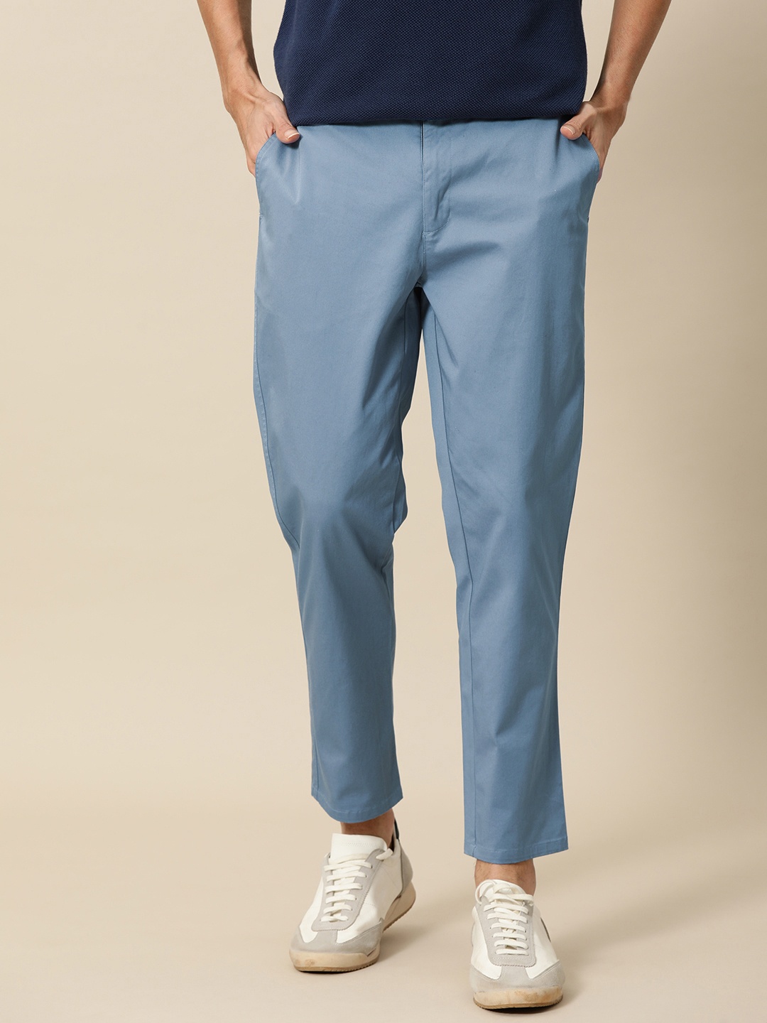 

Mr Bowerbird Men Blue Tapered Fit Solid Trousers