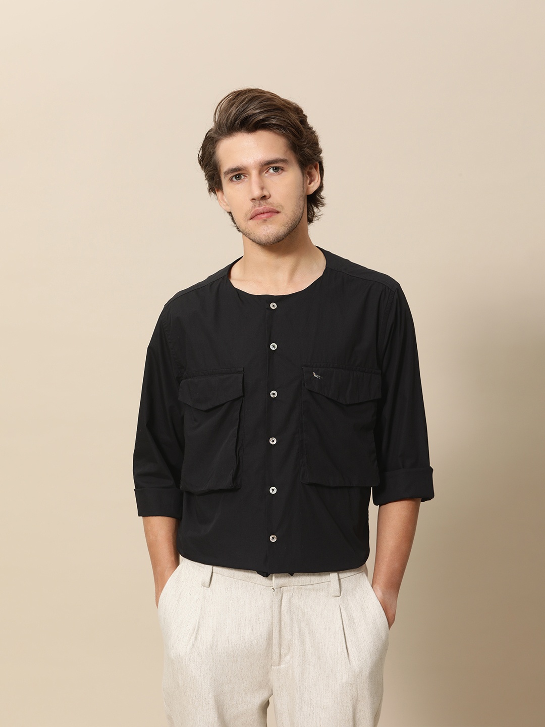 

Mr Bowerbird Men Black Tailored Fit Casual Shirt