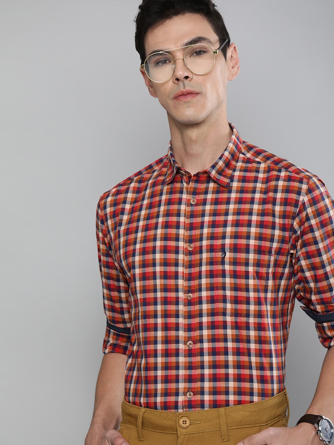 

Indian Terrain Men Red Slim Fit Checked Casual Shirt