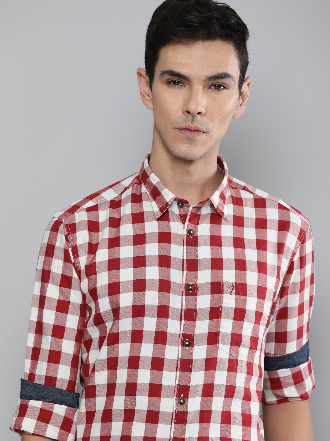 

Indian Terrain Men Maroon & White Slim Fit Checked Casual Shirt