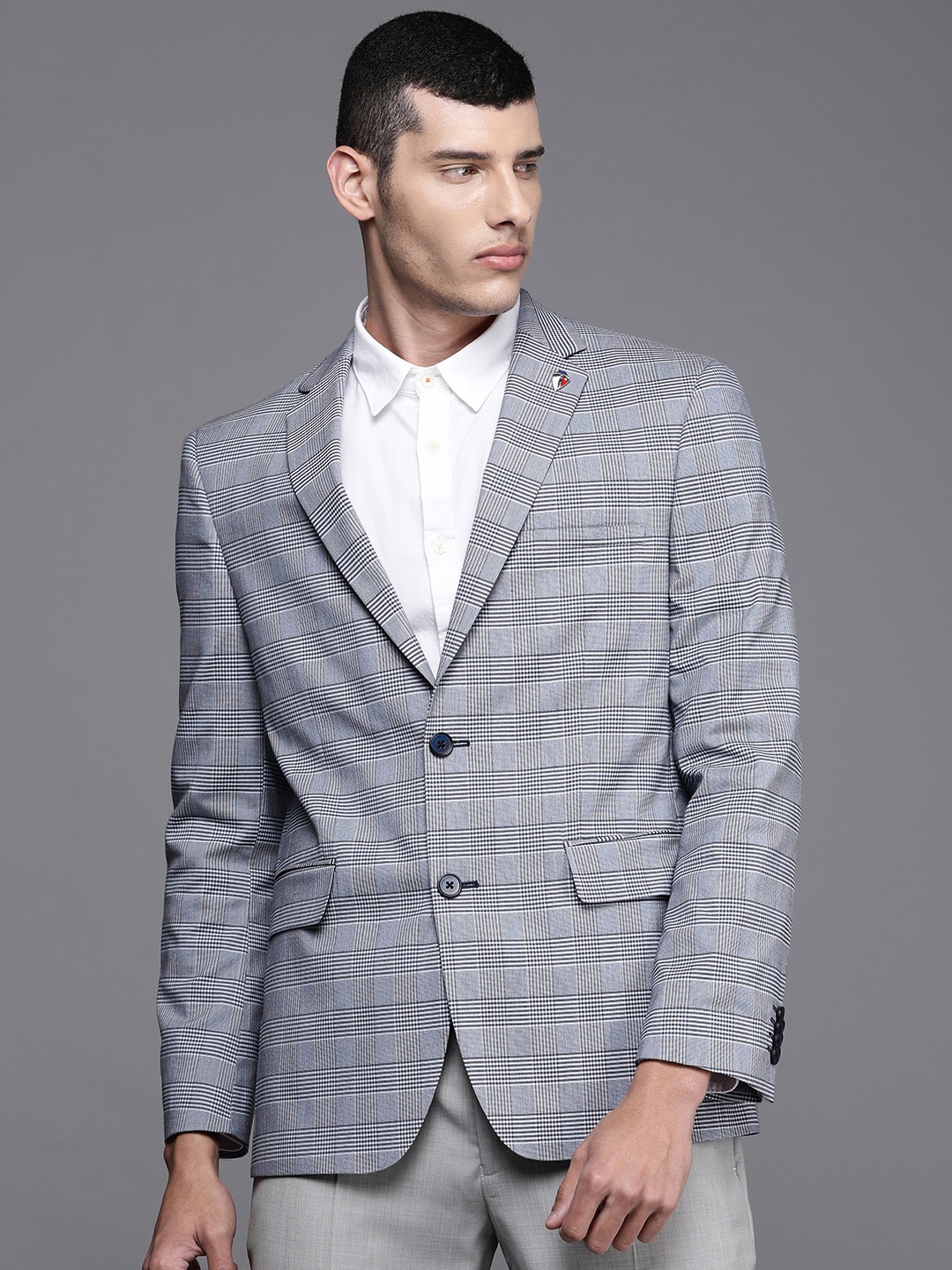 

Theme Men Blue Checked Single Breasted Blazers