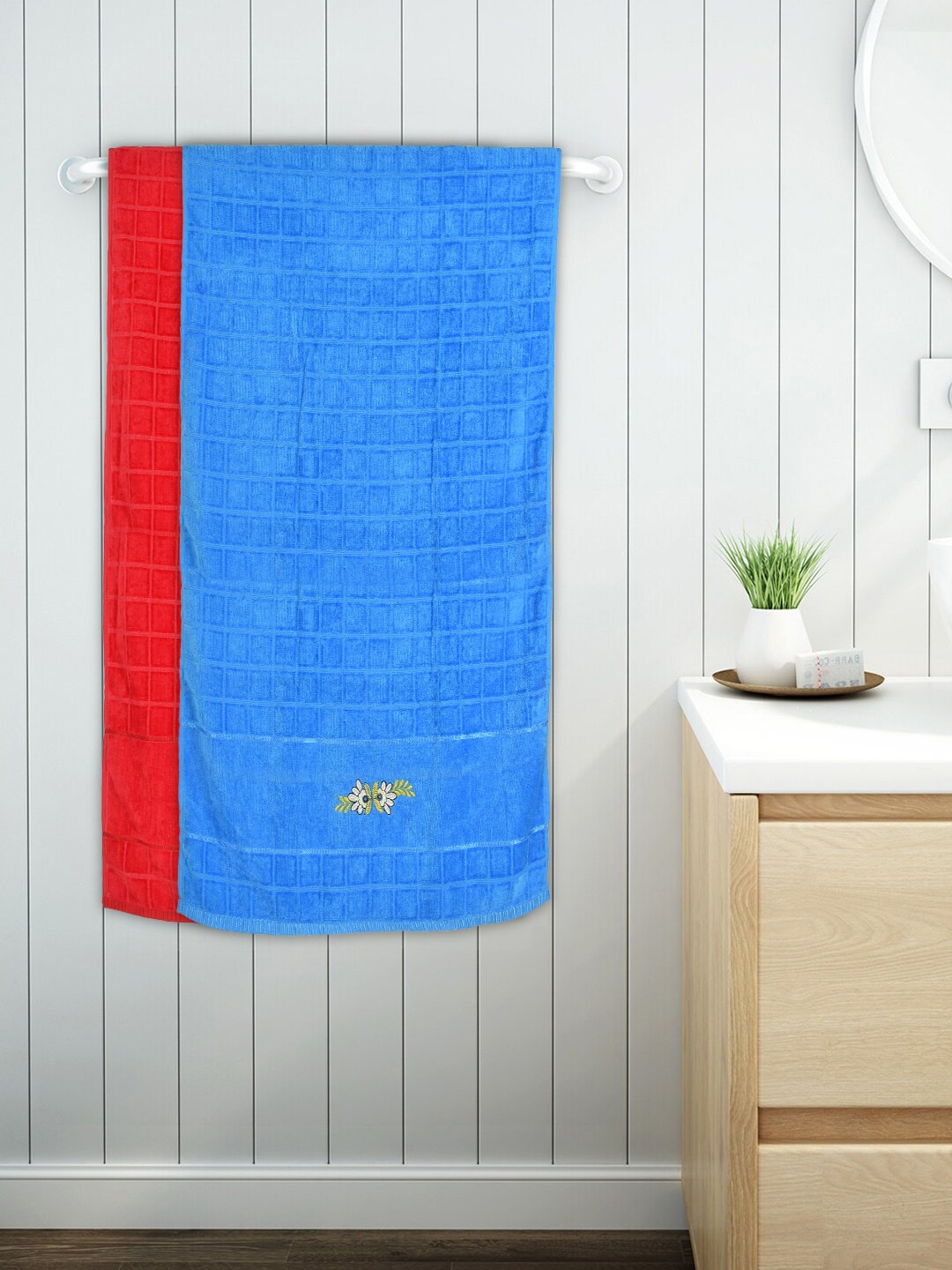 

Kuber Industries Set Of 2 Blue & Red Printed 400GSM Cotton Bath Towels