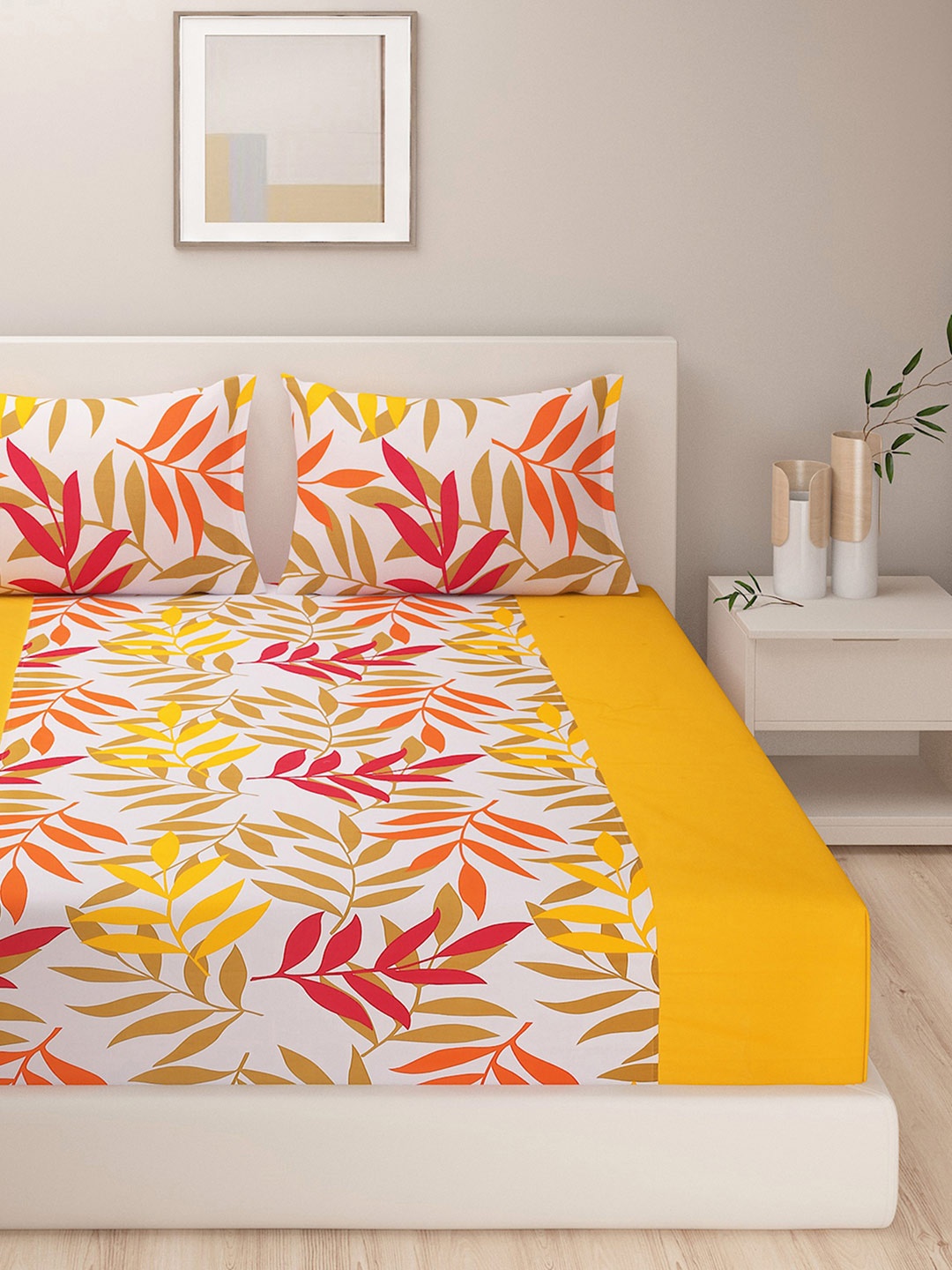

SWAYAM Yellow 180 TC Fine Cotton Double Fitted Bedsheet with 2 Pillow Covers