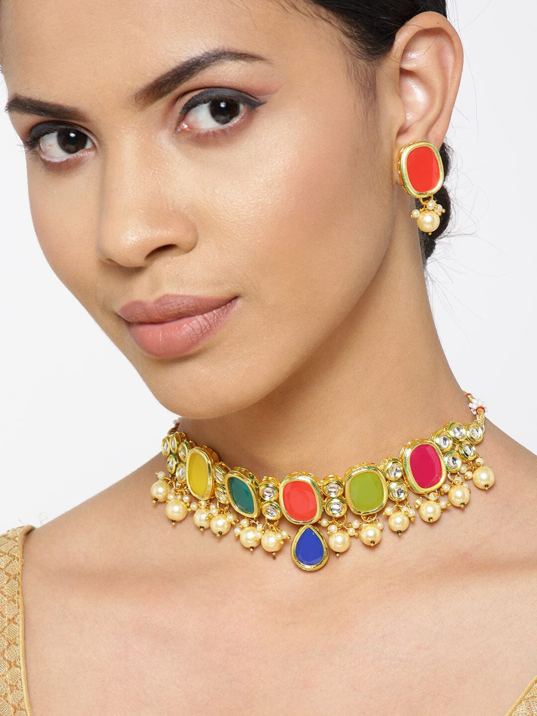 

Priyaasi Gold-Plated Pink & White Kundan-Studded & Beaded Handcrafted Jewellery Set