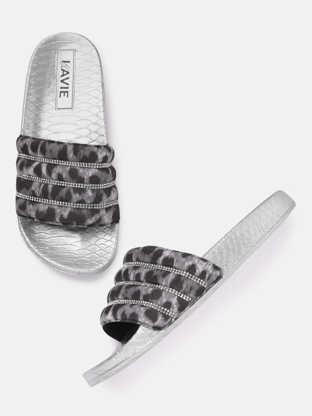 

Lavie Women Black & Grey Leopard Print Quilted Open Toe Flats