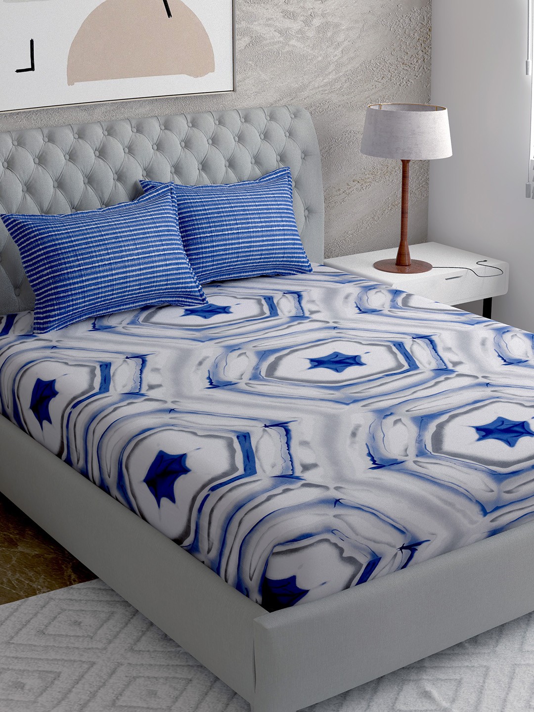 

EverHOME Blue & White Geometric 144 TC Queen Bedsheet with 2 Pillow Covers