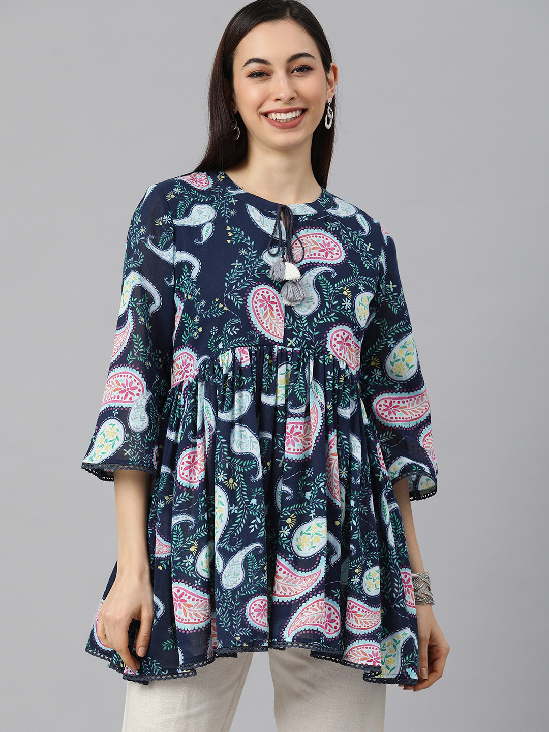 

ETIQUETTE Women Blue & Pink Floral Printed Flared Sleeves Kurta
