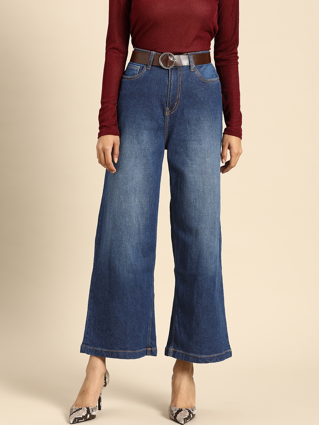 

all about you Women Blue Flared Light Fade Stretchable Jeans with Belt, Navy blue