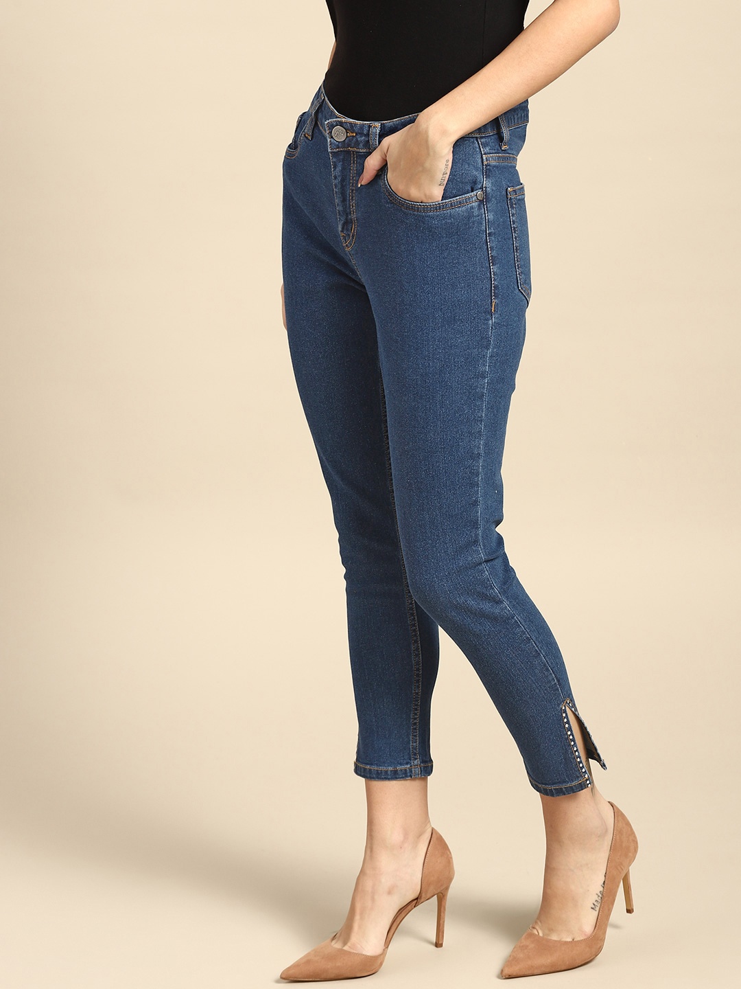 

all about you Women Blue Skinny Fit Stretchable Crop Jeans