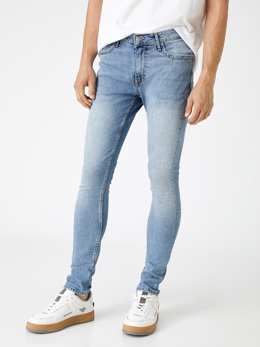 

Koton Men Blue Justin Super Skinny Fit Light Fade Stretchable Jeans