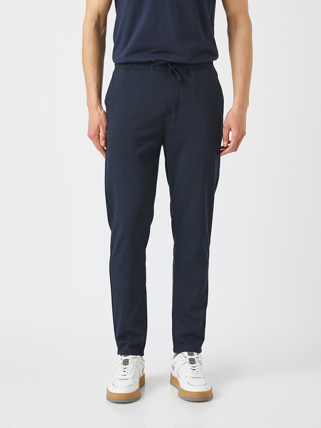 

Koton Men Navy Blue Checked Trousers