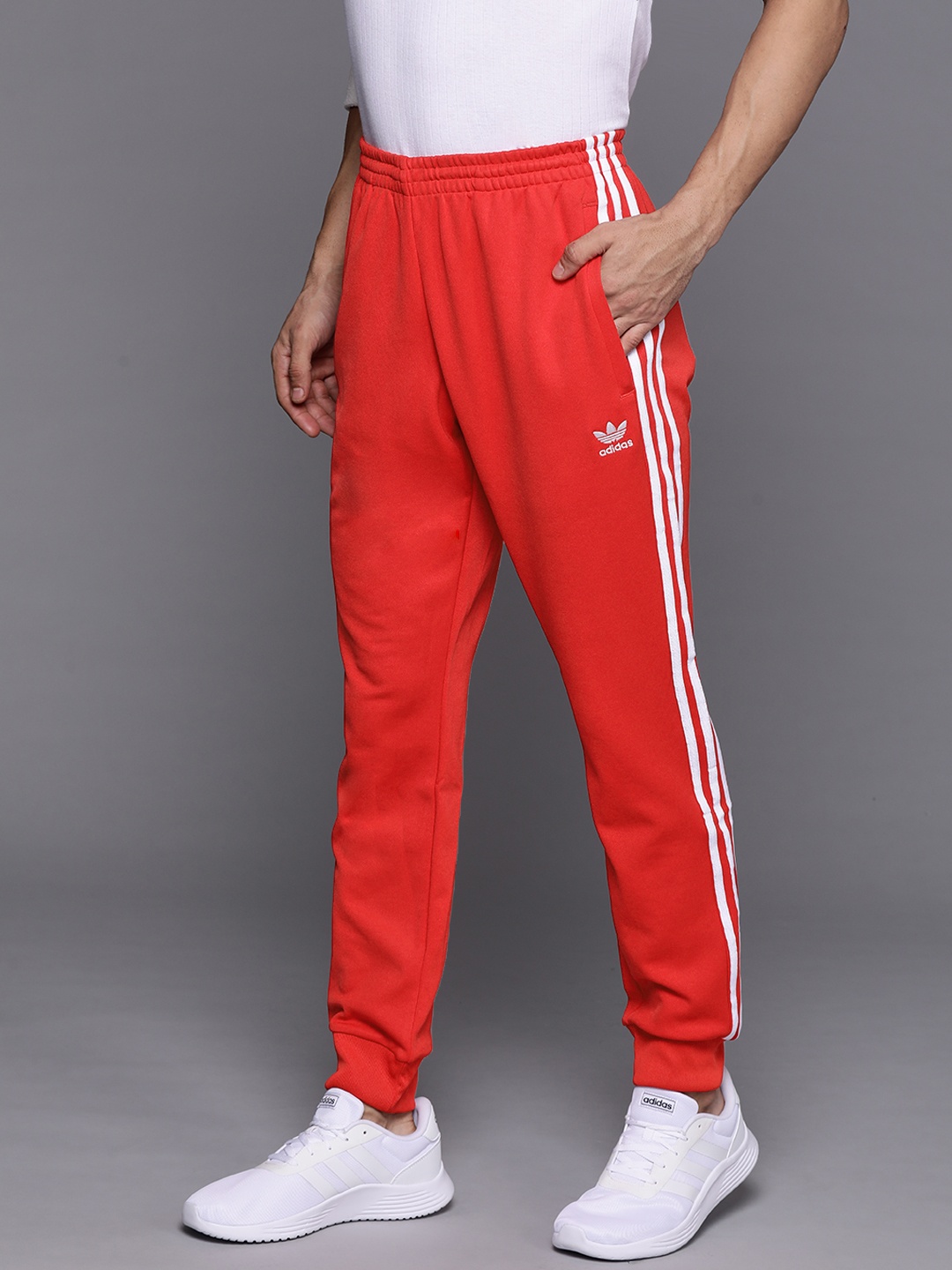 

ADIDAS Originals Men Red Adicolor Classics SST Primeblue Solid Sustainable Joggers