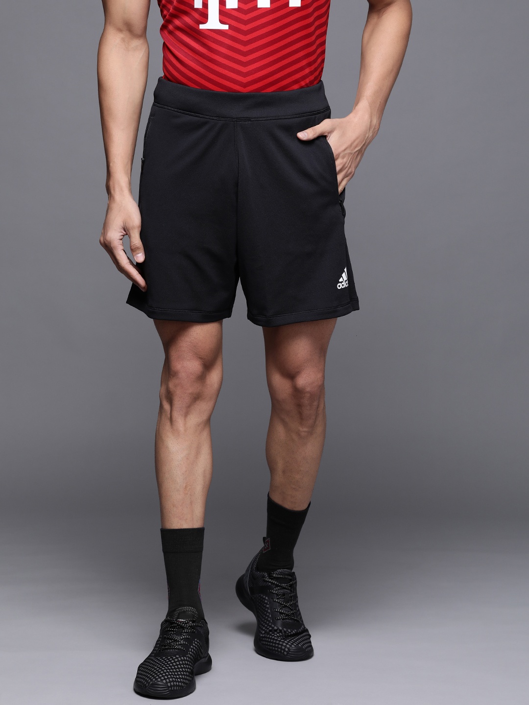

ADIDAS Men Black Solid Aeroknit Designed 2 Move Sport Seamless Sustainable Shorts